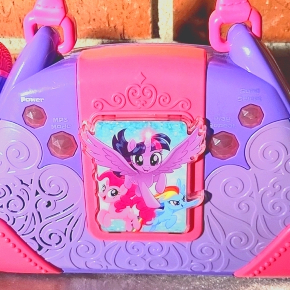 My Little Pony Sings Along with Microphone Boom Box - Picture 2 of 6